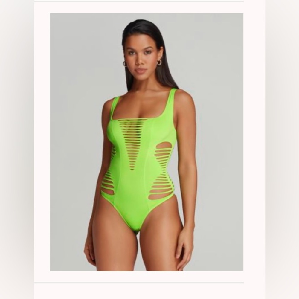 NWT Agent Provocateur Dakotta Swimsuit Size 2 AP - Size 4 US